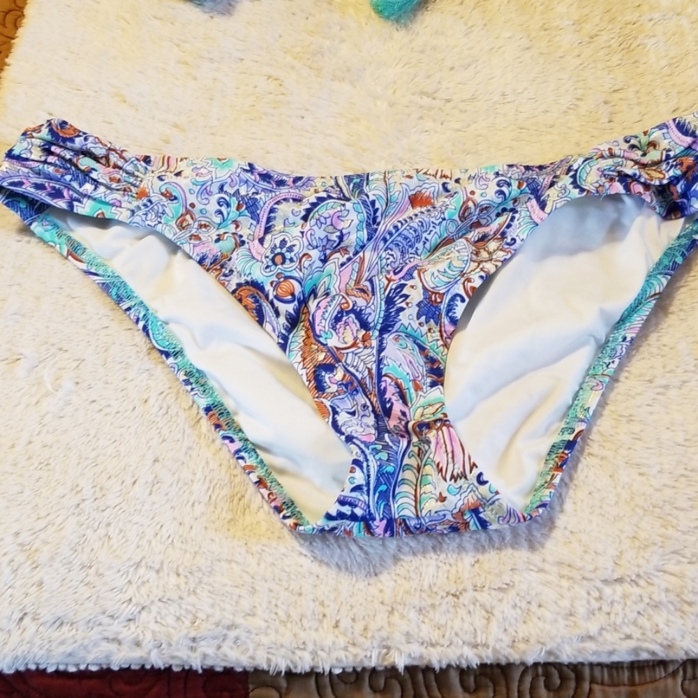 Victorias Secret strappy bikini w/Tassels - Picture 2 of 7